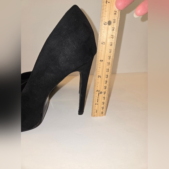 Red Cherry Women's sz 9 Faux Suede 4" Stilettos - Picture 9 of 11